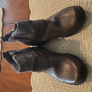 EUC  Sz 5.5 Earth Origins Ankle Boots